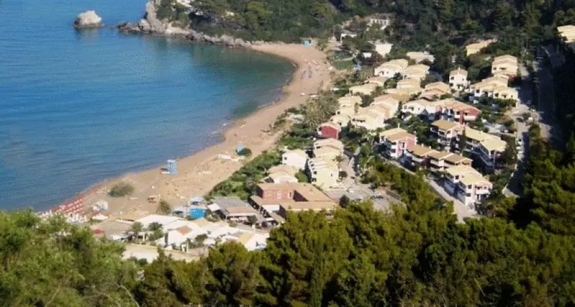 Corfu Glyfada Menigos Beach Apartments 