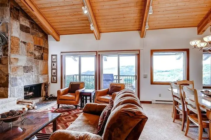 Snowmass Mountain Condominium 