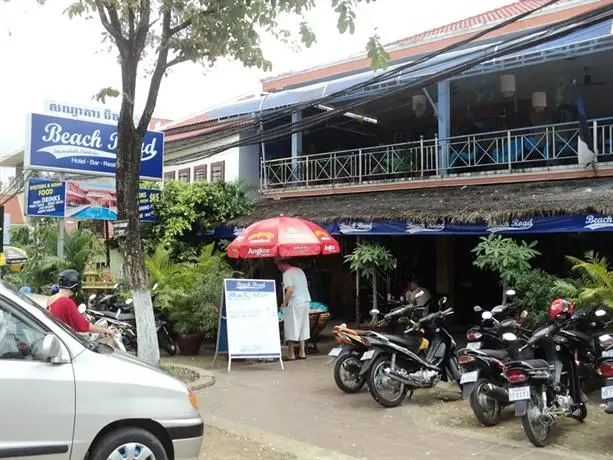 Beach Road Hotel 