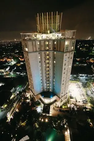 Java Paragon Hotel & Residences 