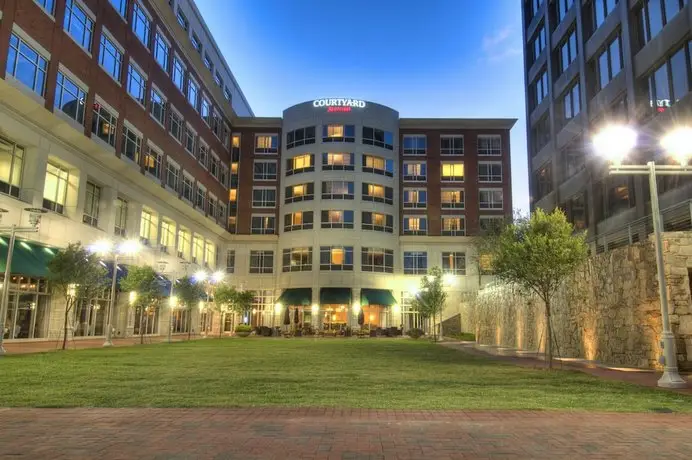 Courtyard Greenville Downtown 