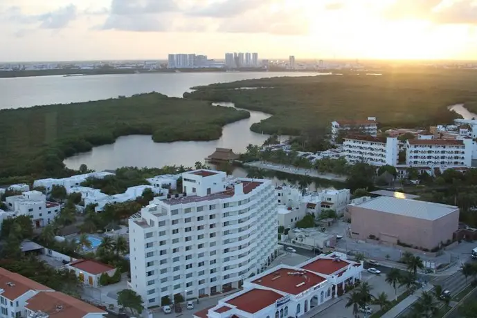 Hotel Calypso Cancun 