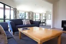 Clearbrook Motel & Serviced Apartments 