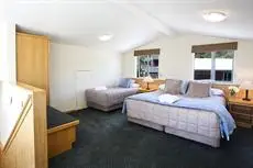 Clearbrook Motel & Serviced Apartments 