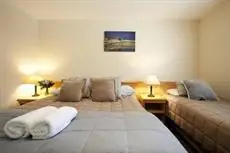 Clearbrook Motel & Serviced Apartments 