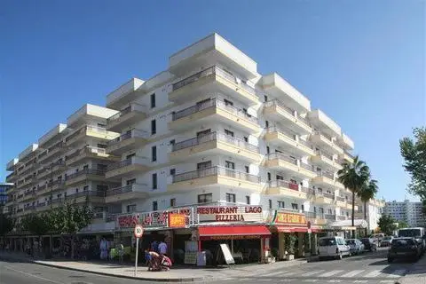 El Lago Apartments