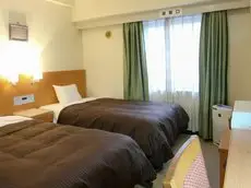 Hotel Livemax Yokohama Kannai 