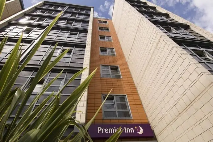 Premier Inn Nottingham Arena London Road 