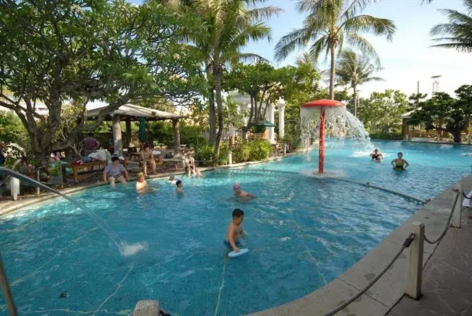 Swan Lake Villa Resort 