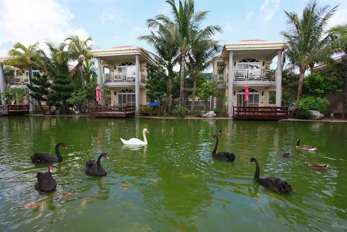 Swan Lake Villa Resort 