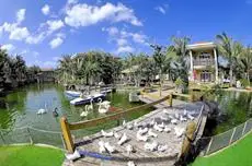 Swan Lake Villa Resort 