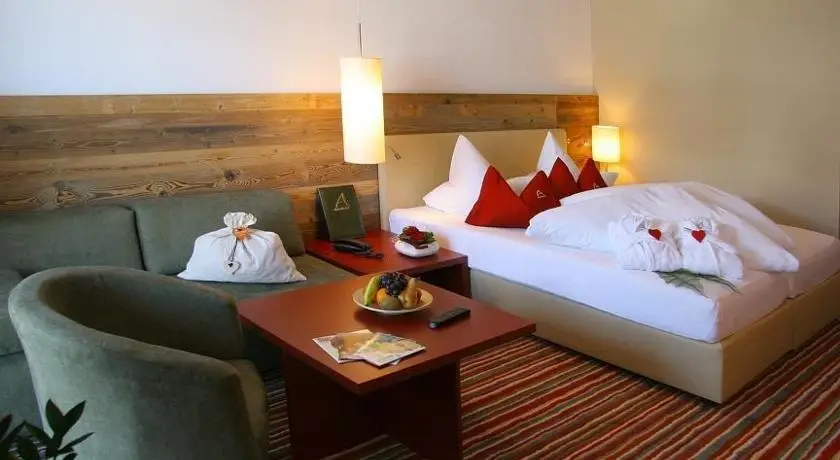 Alpina Zillertal - Family Lifestyle Kinderhotel 