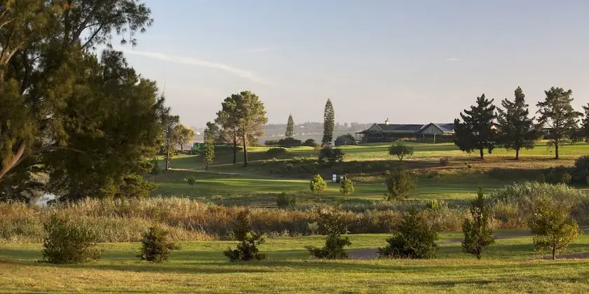 Devonvale Golf & Wine Lodge 