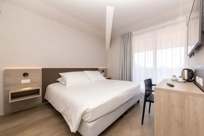 Hotel Ideal Nago-Torbole 