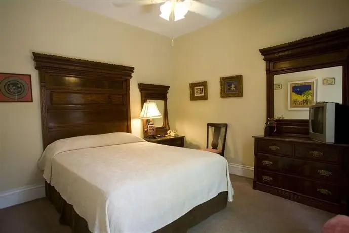 New Orleans Guest House 