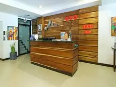 OYO 103 Artina Suites Hotel 