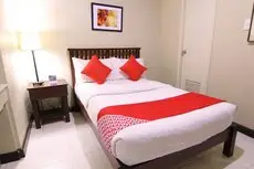 OYO 103 Artina Suites Hotel 