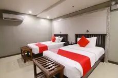 OYO 103 Artina Suites Hotel 