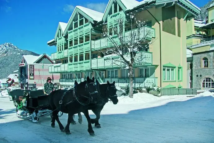 Schloss Hotel Dolomiti 