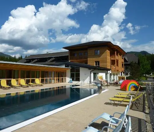 Familienhotel Kreuzwirt Weissensee 