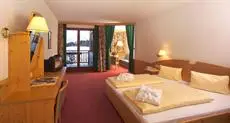 Familienhotel Kreuzwirt Weissensee 