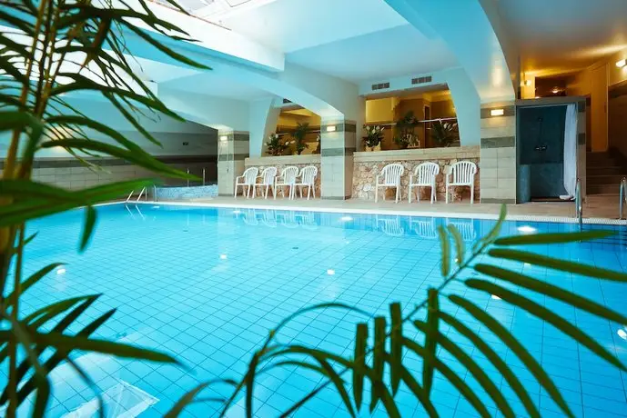 Holiday Club Apartman Hotel 