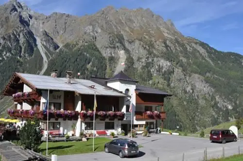 Hotel Burgstein - alpin & lifestyle 