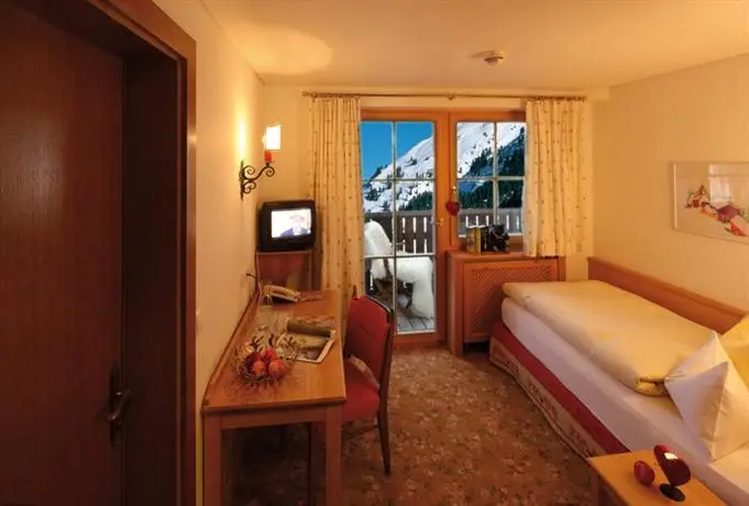 Hotel Lech & Residenz Chesa Rosa 