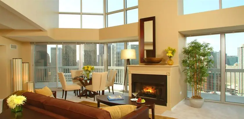 Grand Plaza Luxury Apartments Chicago 