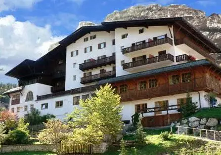 Hotel Dolomiti Badia 