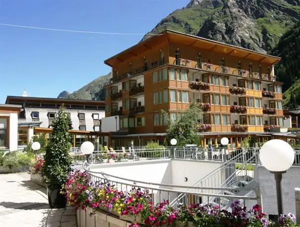 Hotel Vier Jahreszeiten Sankt Leonhard im Pitztal