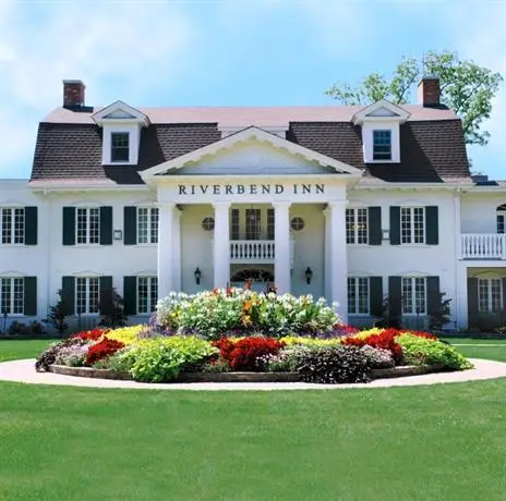 Riverbend Inn & Vineyard