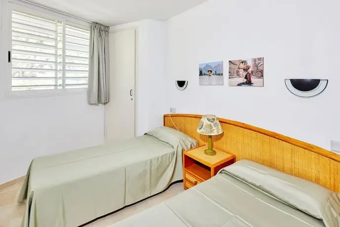 Apartamentos Centremar 