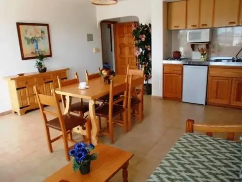 Apartamentos Mar Bella 