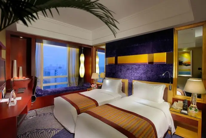 Zhuhai Charming Holiday Hotel 