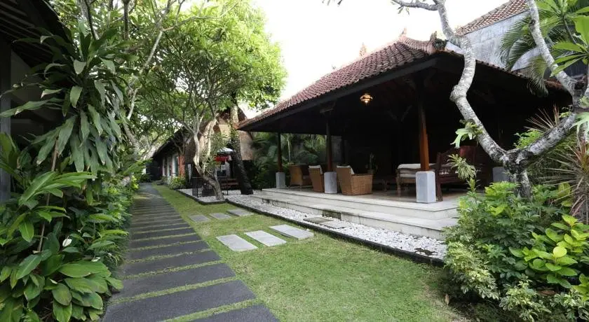 The Cakra Hotel 