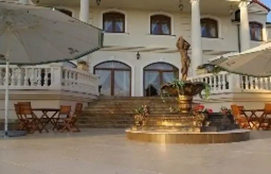 Hotel Palac Akropol 