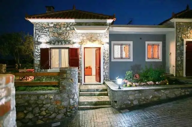 Art Lesvos Villas 