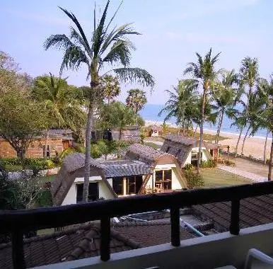 Rayong Chalet Hotel And Resort 