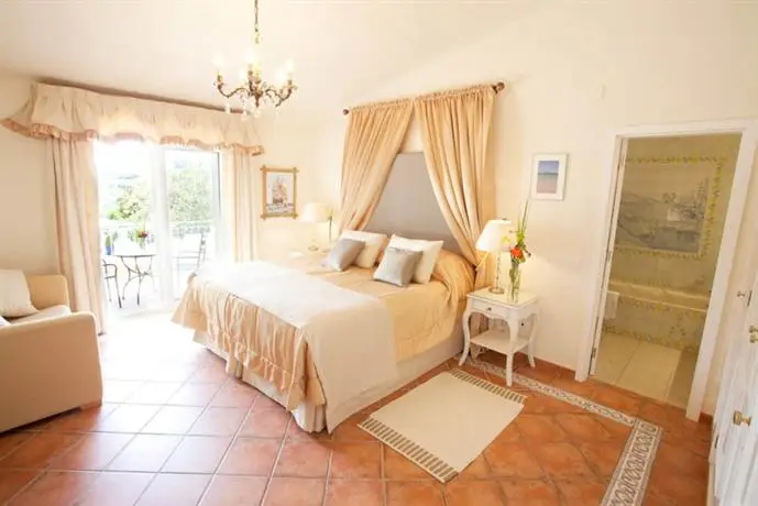 Quinta Bonita Luxury Boutique Hotel 