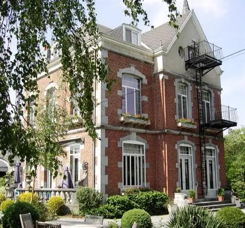 Manoir Ormille Bed and Breakfast