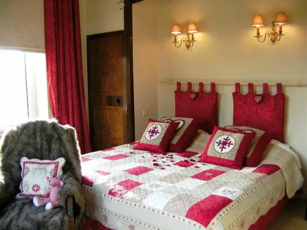 Manoir Ormille Bed and Breakfast