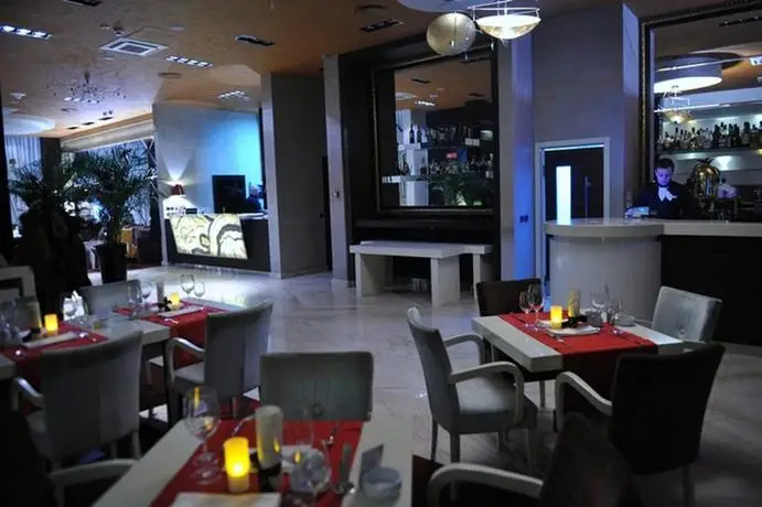 Garni Hotel Crystal 