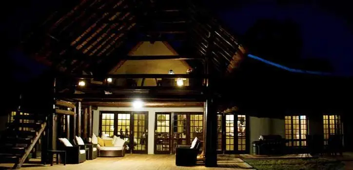 Vuyani Safari Lodge 