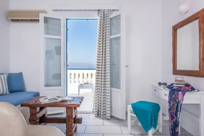 Cycladic Islands Hotel 