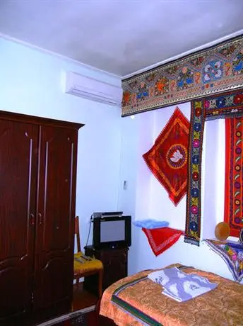 Jahongir B&B 