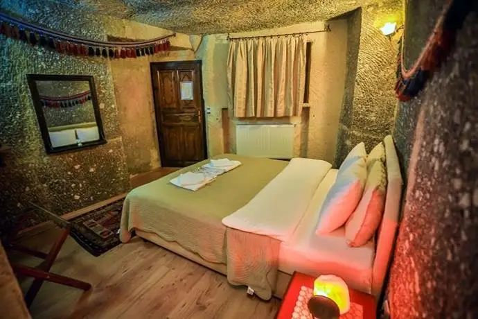 Sos Cave Hotel Halal 