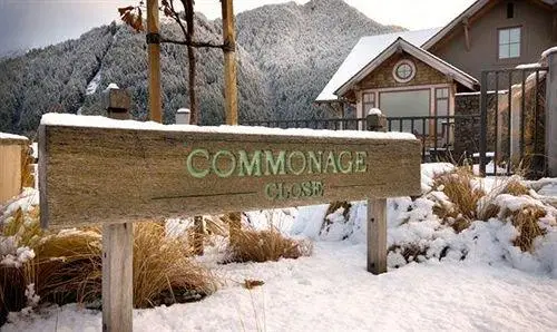 Commonage Villas 