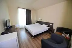 Yerevan Deluxe Hotel 