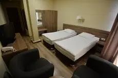 Yerevan Deluxe Hotel 